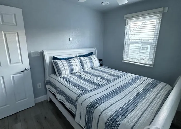 Apartment Quiet Retreat, Minutes From Highway And Downtown *